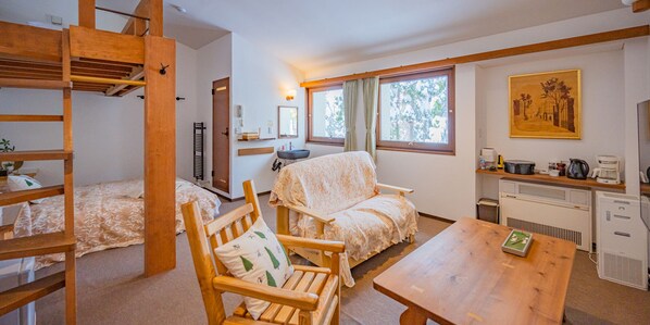 Chambre Quadruple Deluxe, non-fumeurs | Draps fournis