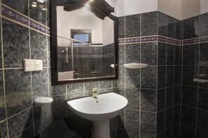 Shower, towels