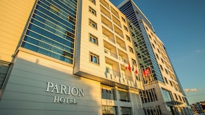 Front of property - Parion Hotel (Çanakkale)