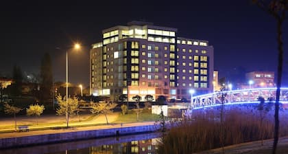 Parion Hotel