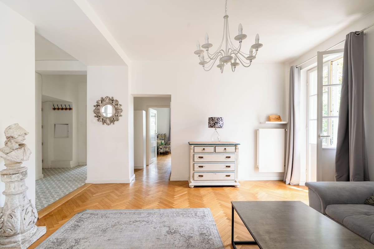 Apartament Deluxe, 2 dormitoris, balcó, vistes al riu (Brzozowa 14) | 1 dormitori, roba de llit hipoal·lergògena i decoració individual