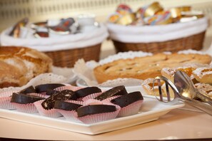 Petit déjeuner buffet