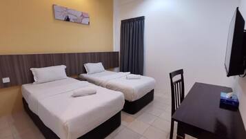 Desk, soundproofing, free WiFi