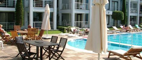 Seasonal outdoor pool