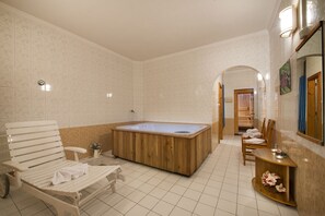 Indoor spa tub - Penzion Pleso (Štrba)