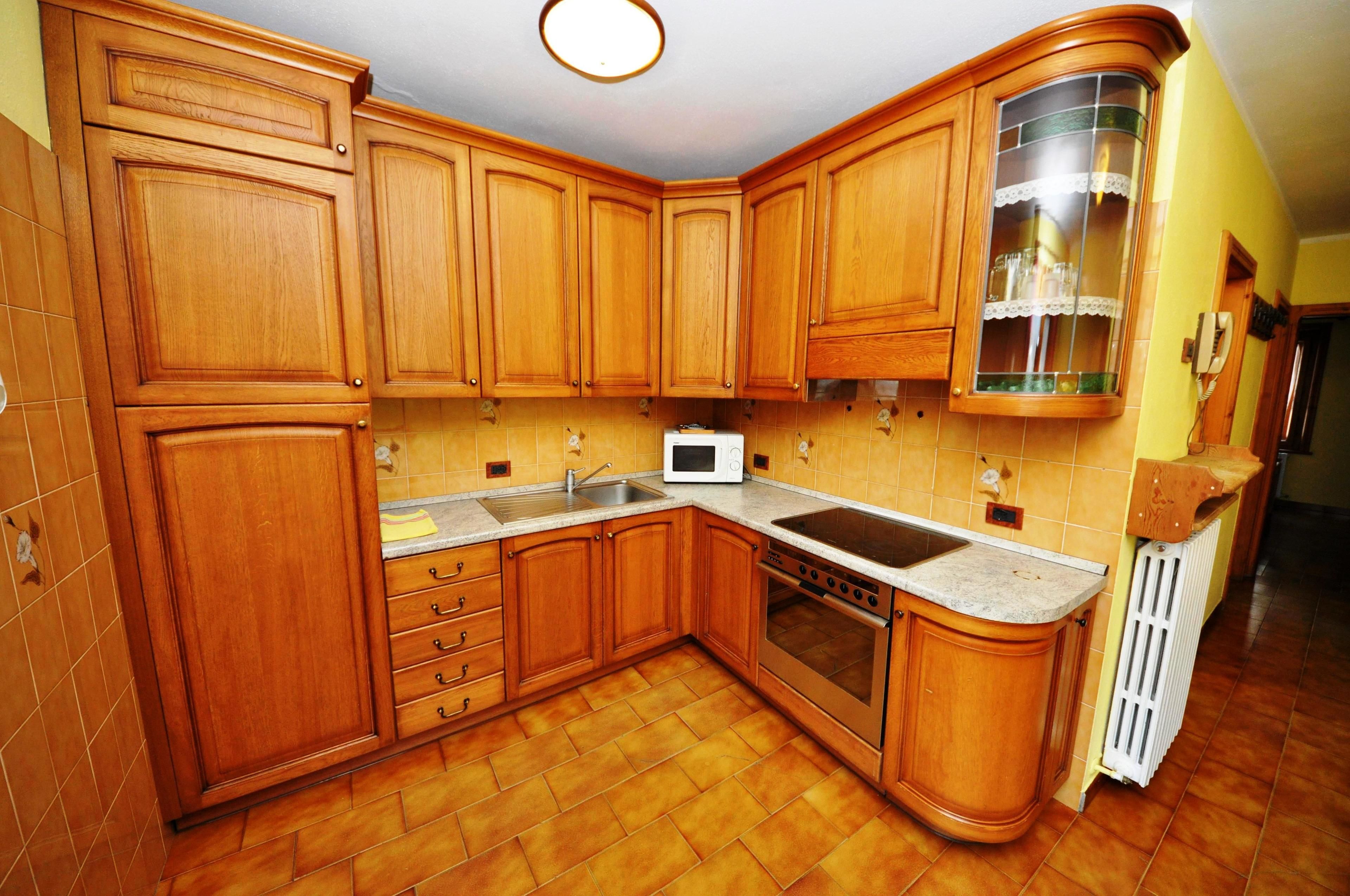 Appartamento Standard, 2 camere da letto, terrazzo | Cucina privata | Frigorifero, microonde, piano cottura, macchina per tè/caffè