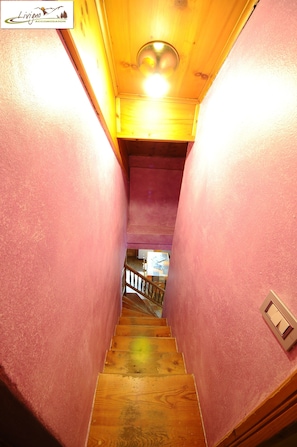 Standard-Apartment, 2 Schlafzimmer, Balkon, Bergblick | 2 Schlafzimmer, hochwertige Bettwaren, Zimmersafe, kostenloses WLAN