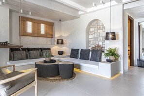 Unique Suite, Private Pool | Living area