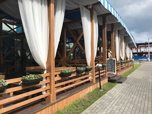 Property grounds - Park Inn by Radisson Novokuznetsk (Novokuznetsk)