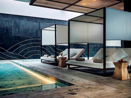 Sala de fitness. Pullman Kaifeng Jianye