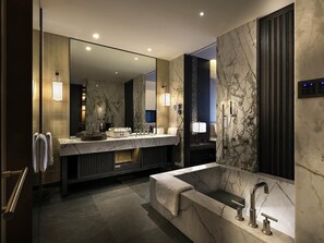 디럭스룸, 킹사이즈침대 1개, 클럽 라운지 이용, 정원 전망 | 고급 침구, 미니바, 객실 내 금고, 각각 다른 스타일의 인테리어