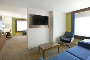 Hypo-allergenic bedding, down duvets, in-room safe, desk - Holiday Inn Express & Suites Austin Downtown - University by IHG (Austin)