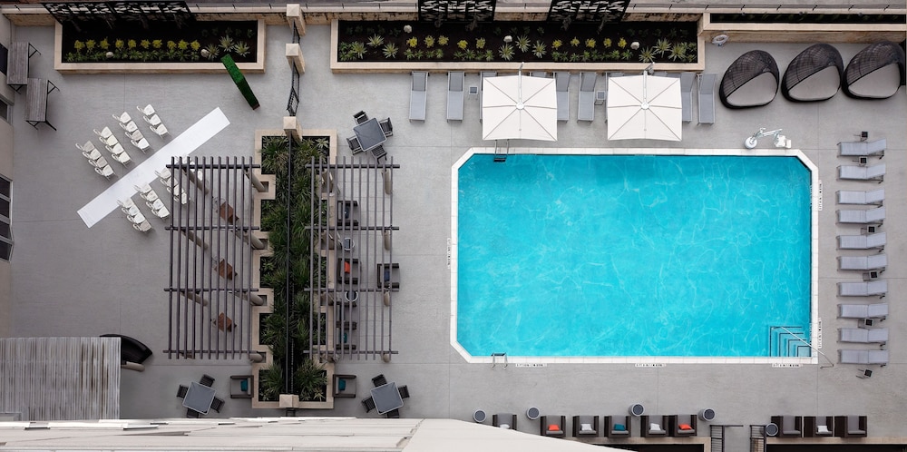 Holiday Inn Express & Suites Austin Downtown - University by IHG photo 5