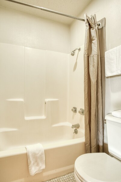 OYO Hotel Breckenridge TX Hubbard Creek Lake