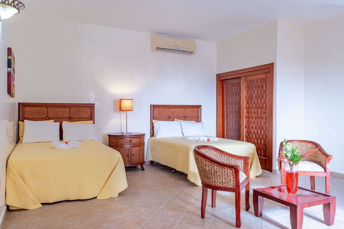 Standard Quadruple Room | Premium bedding, WiFi (free), individually furnished, bed sheets
