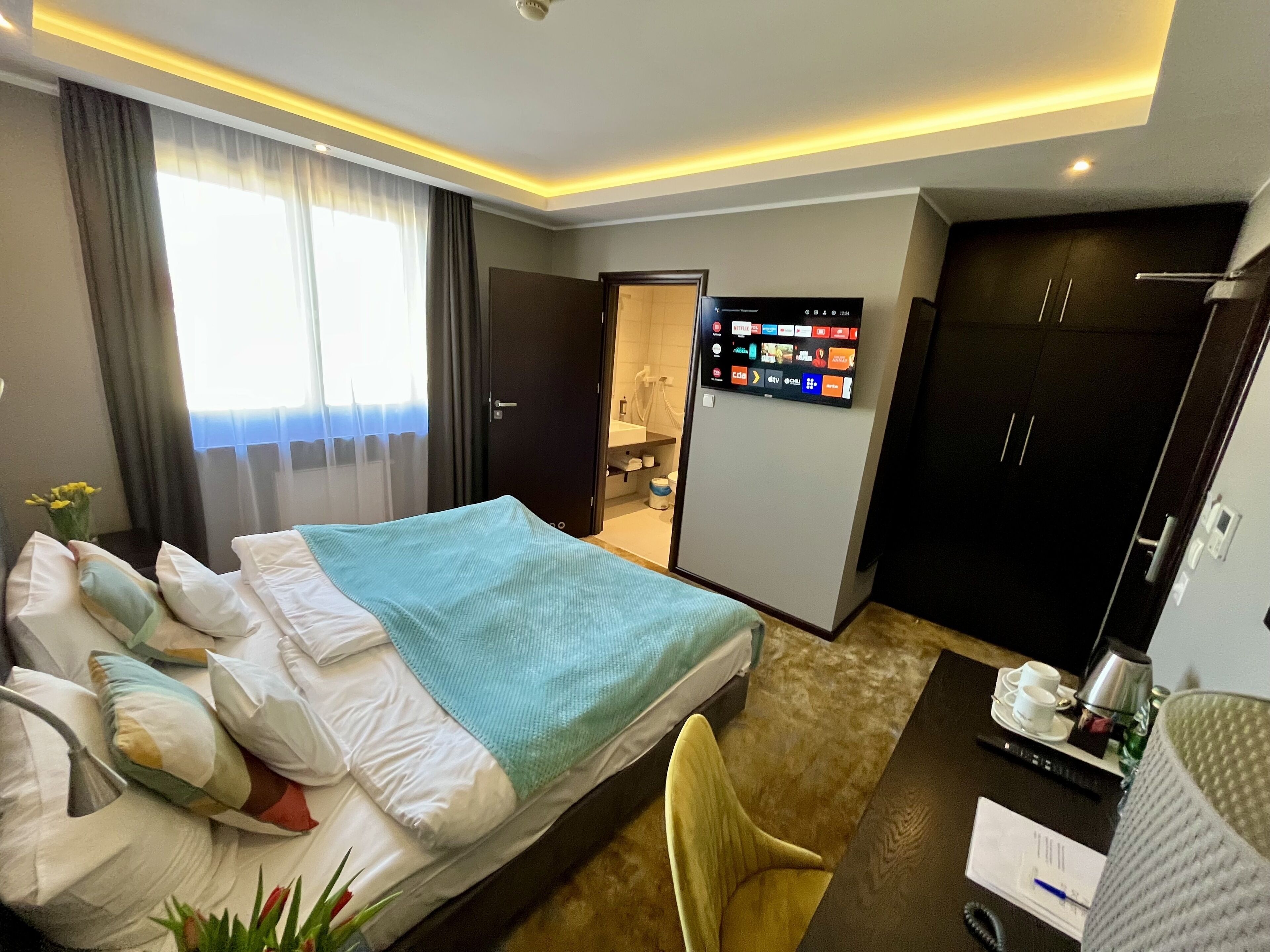 standard room | in-room safe, blackout curtains, soundproofing, free cots/infant beds