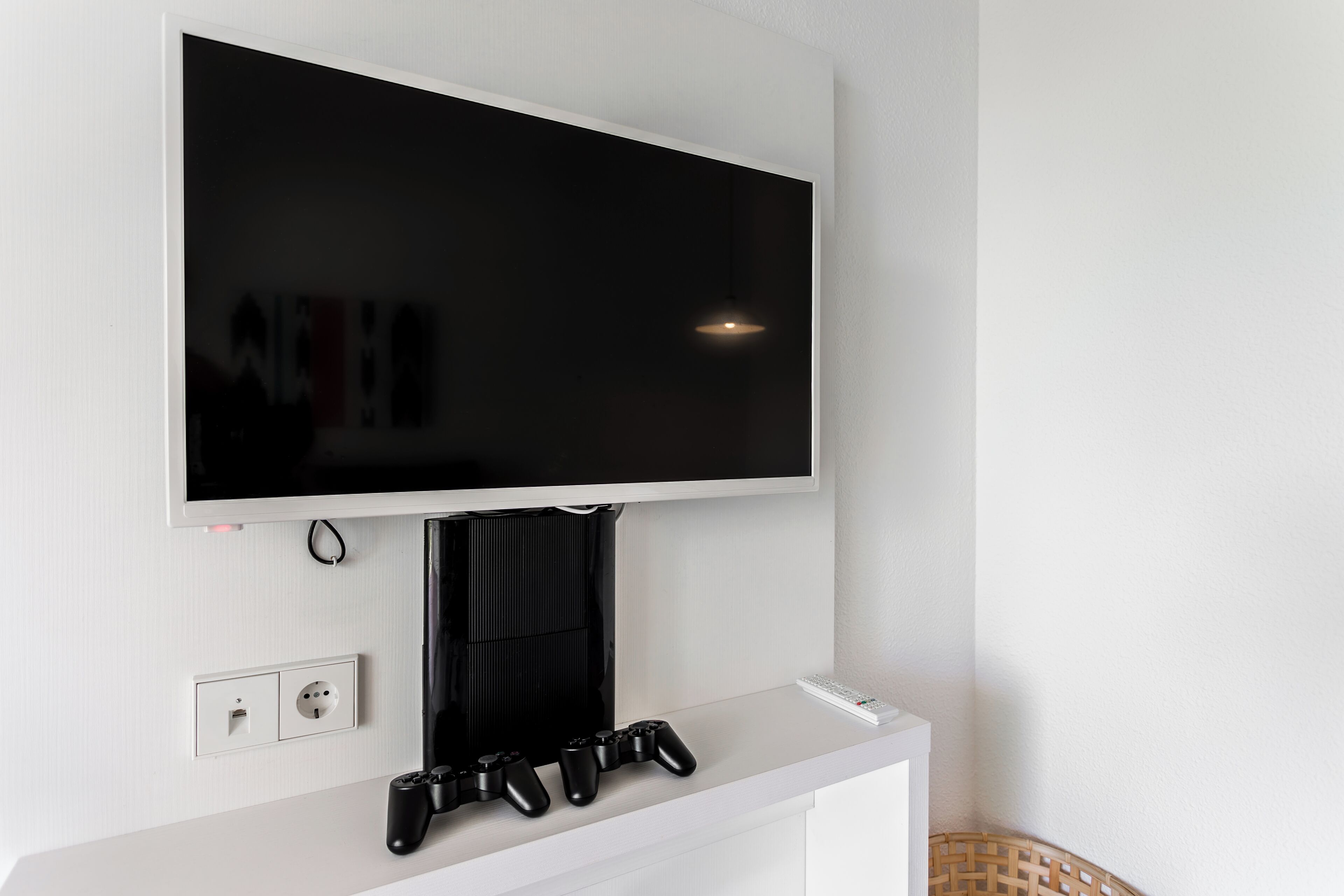 TV