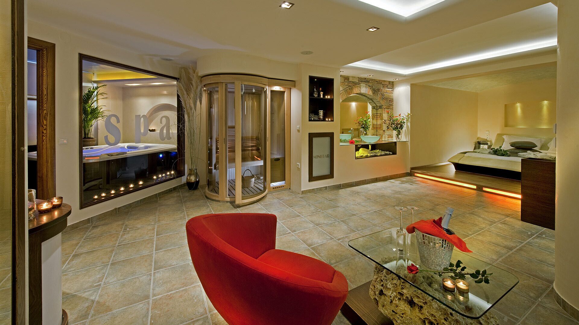 Suite – superior, sjøutsikt | Sengetøy av topp kvalitet, minibarvarer (inkludert) og safe på rommet