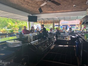 بار (في المنشاة)