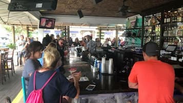 Bar (in der Unterkunft)