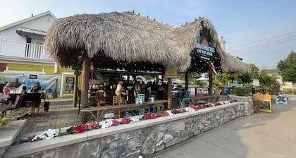 Harbour Square Suites