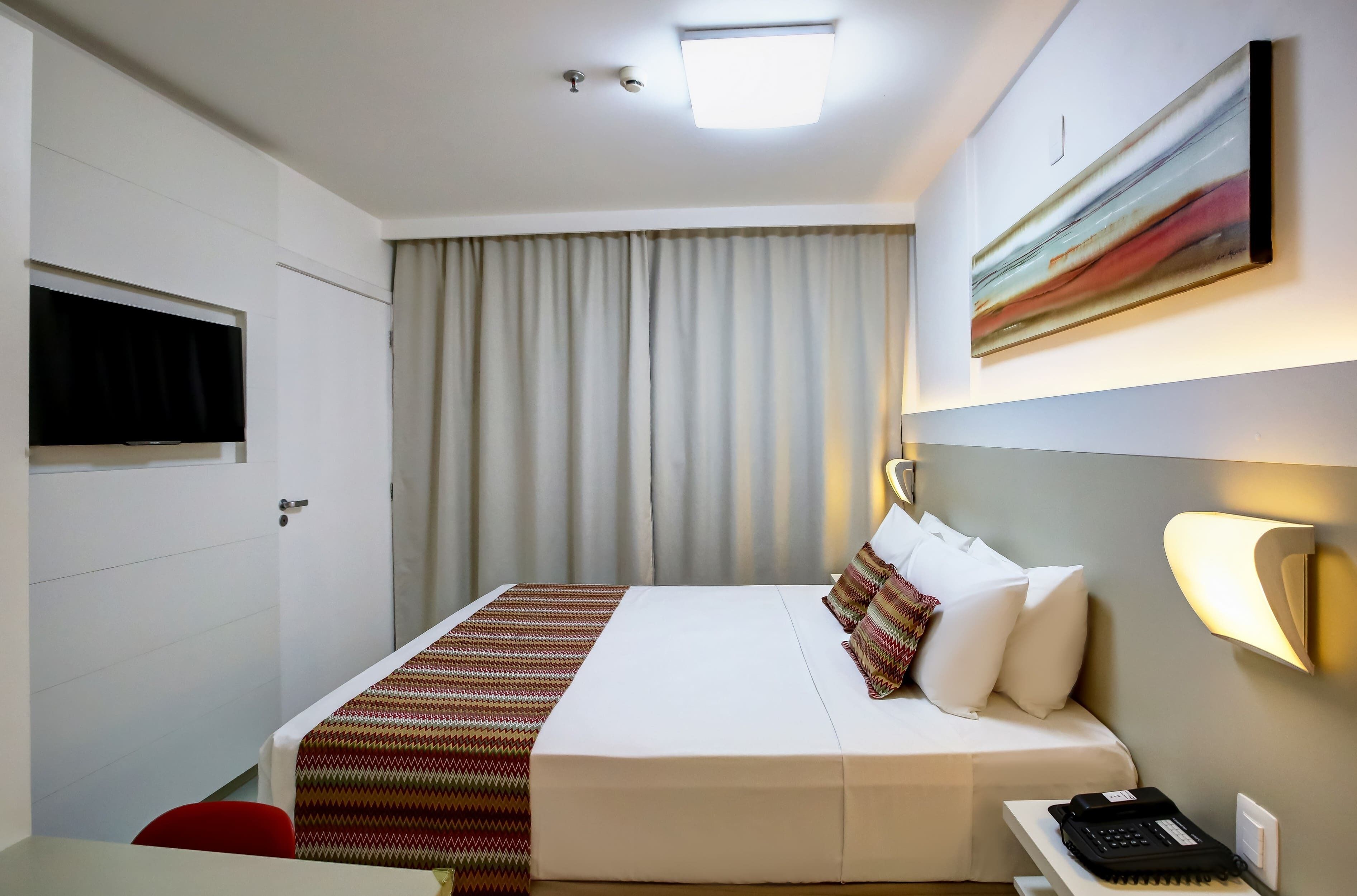 standard double room, accessible | 1 bedroom, minibar, in-room safe, desk