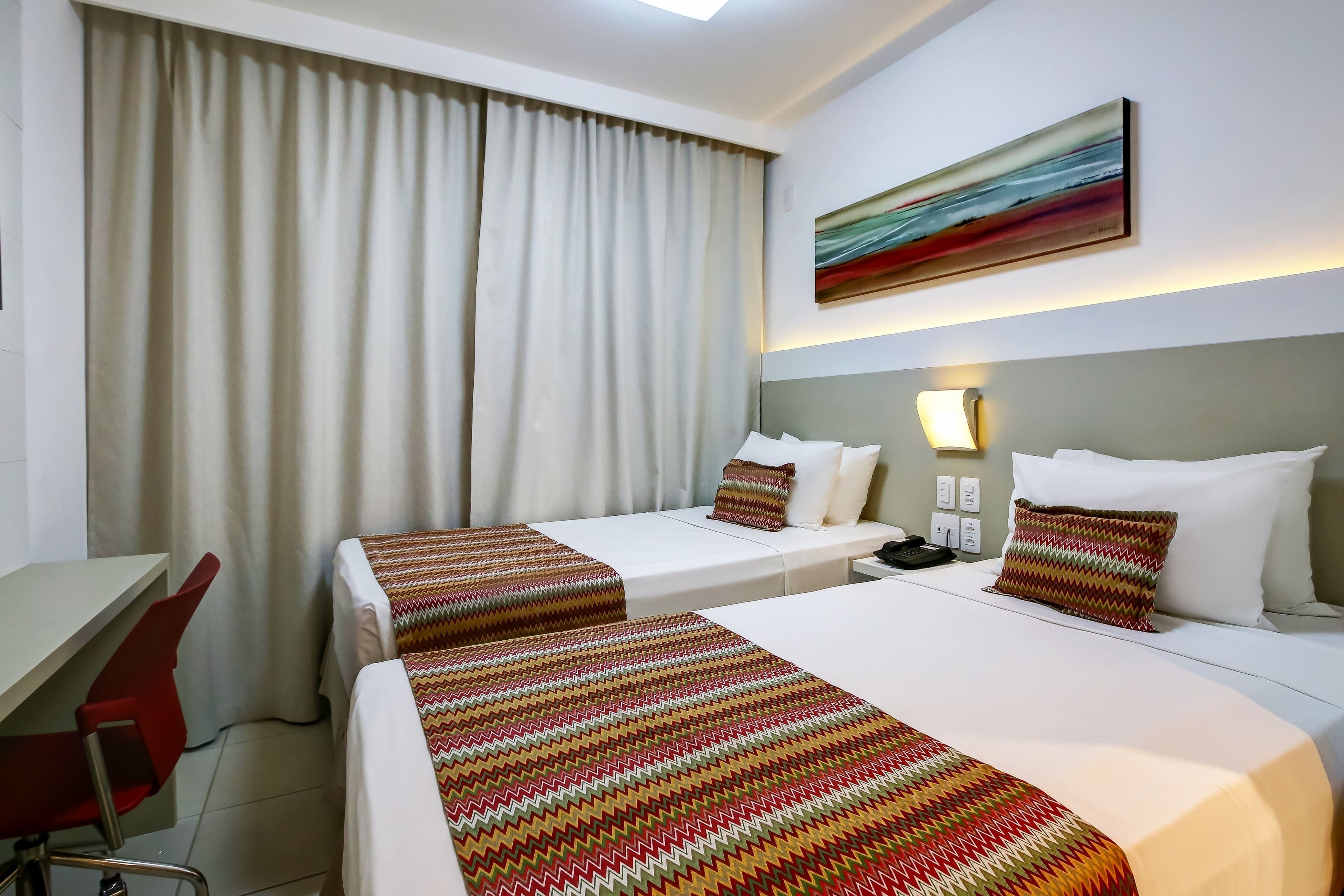 standard twin room, 2 single beds | 1 bedroom, minibar, in-room safe, desk