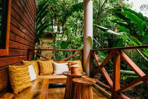 Double Queen Bungalow with AC | Vue de la chambre