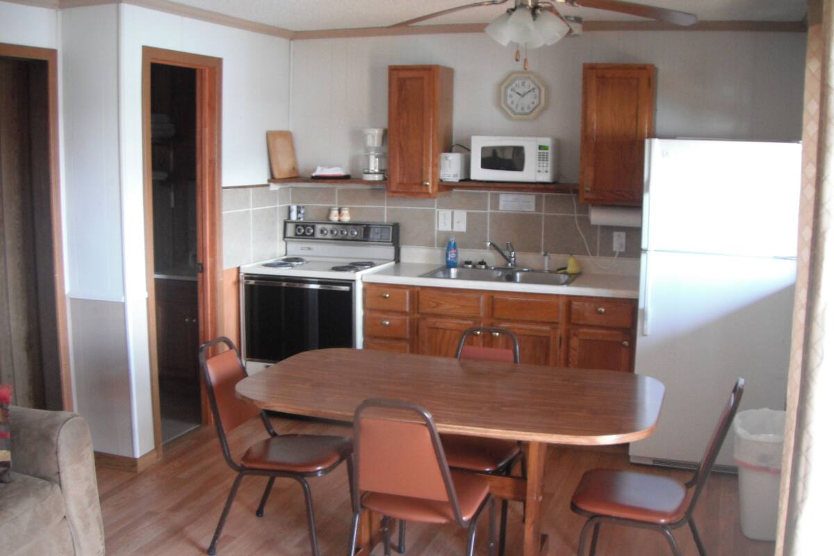 Traditional Quadruple Room, 3 Bedrooms, Lake View | Private kitchen | Coffee/tea maker, fridge, microwave