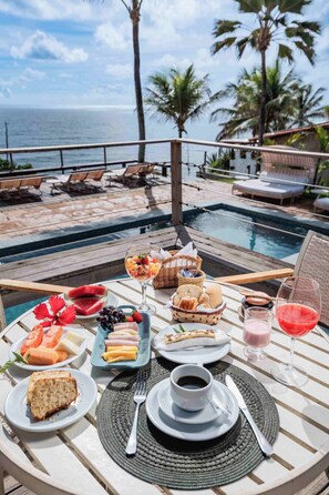 Petit déjeuner buffet compris tous les jours
