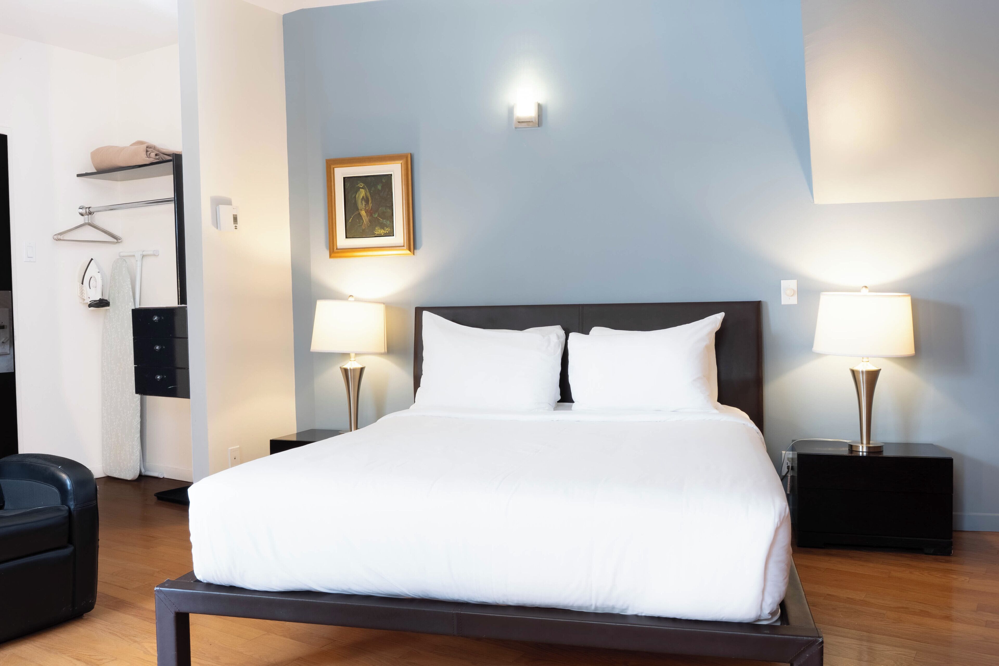 Standard Room, 1 Queen Bed