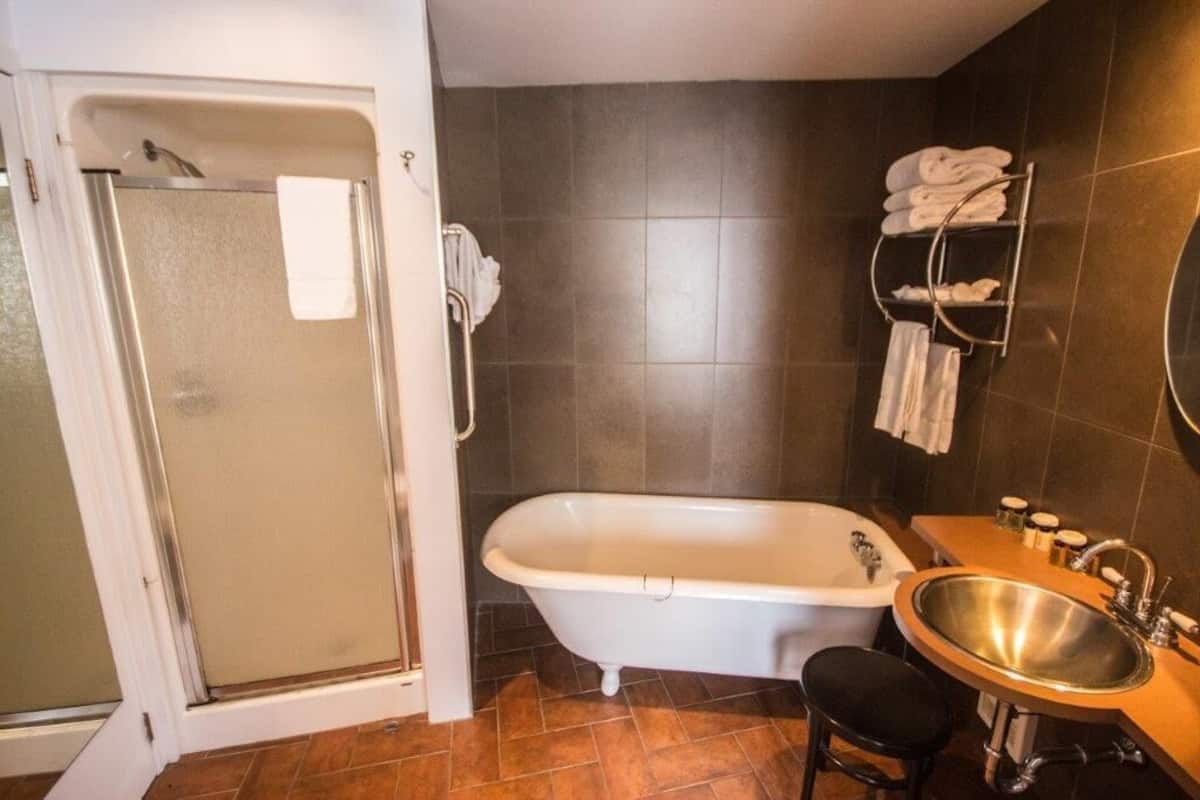 Estudio, cocineta | Baño | Regadera, amenidades de baño gratuitas, secadora de cabello, toallas