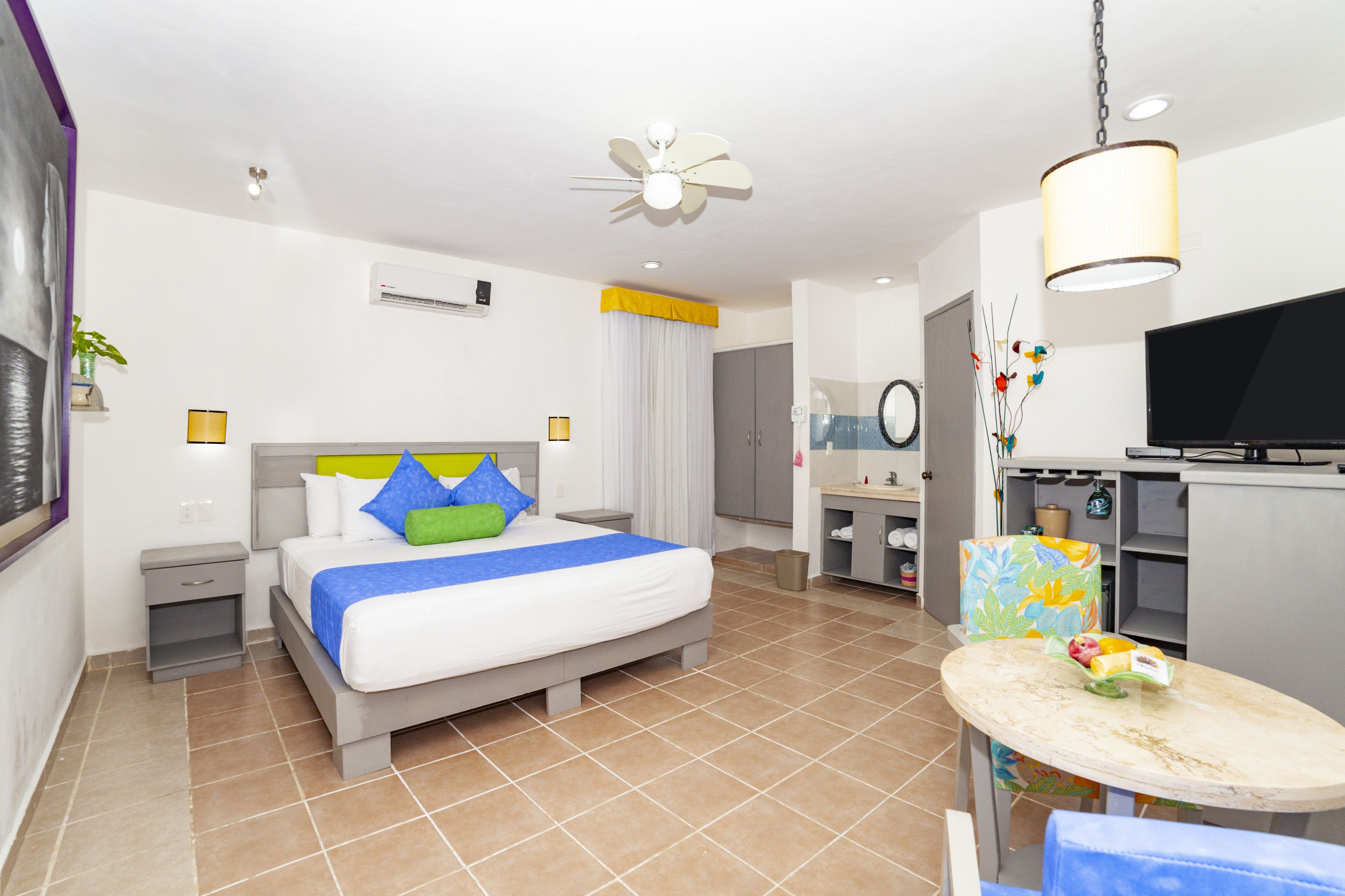 superior room, private bathroom | 1 bedroom, premium bedding, in-room safe, desk