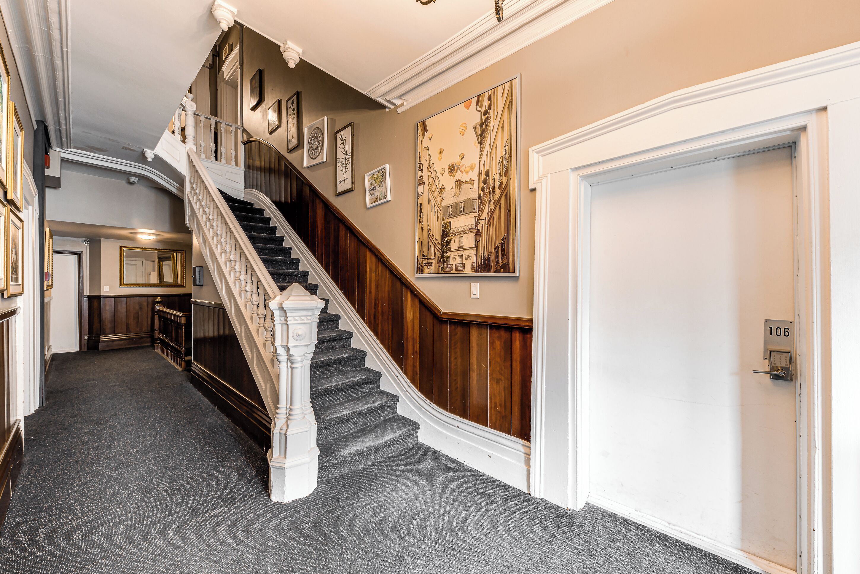 Photo - North House - Hôtel Automatisé Manoir des Remparts