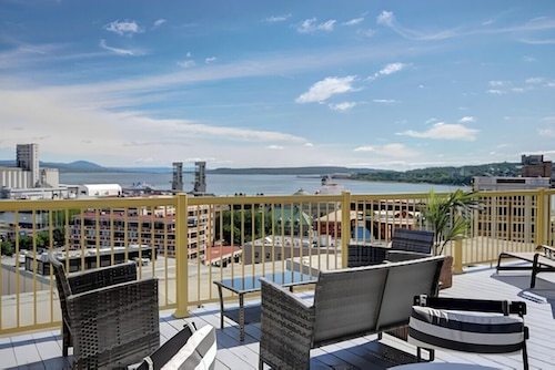 North House - Manoir des Remparts / Hotel Automatisé