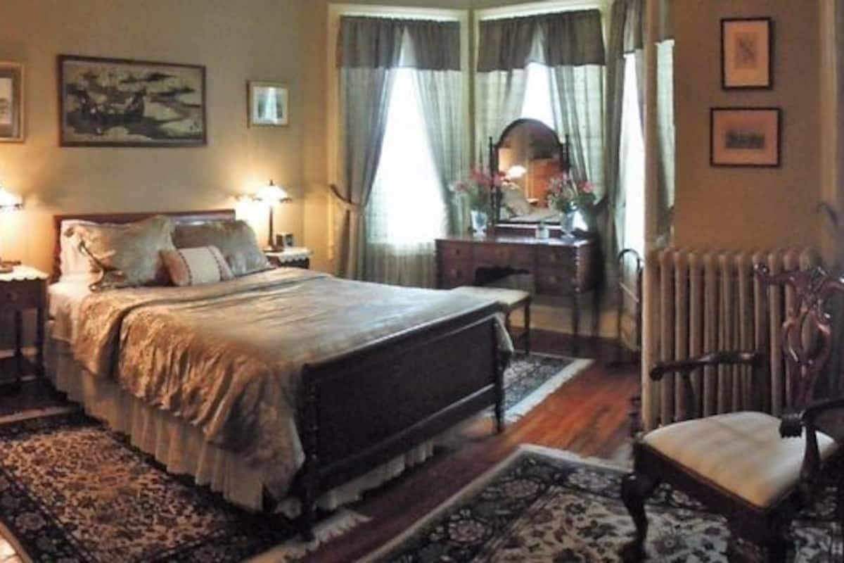 Decoración personalizada, muebles diferentes y escritorio