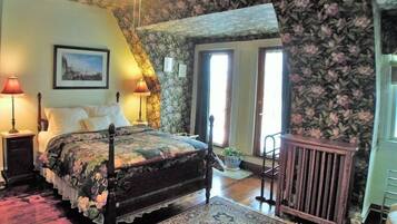 Kamar Tradisional, 1 Tempat Tidur Queen, balkon (Flower Room) | Didekorasi berbeda-beda dan dilengkapi dengan perabotan berbeda-beda