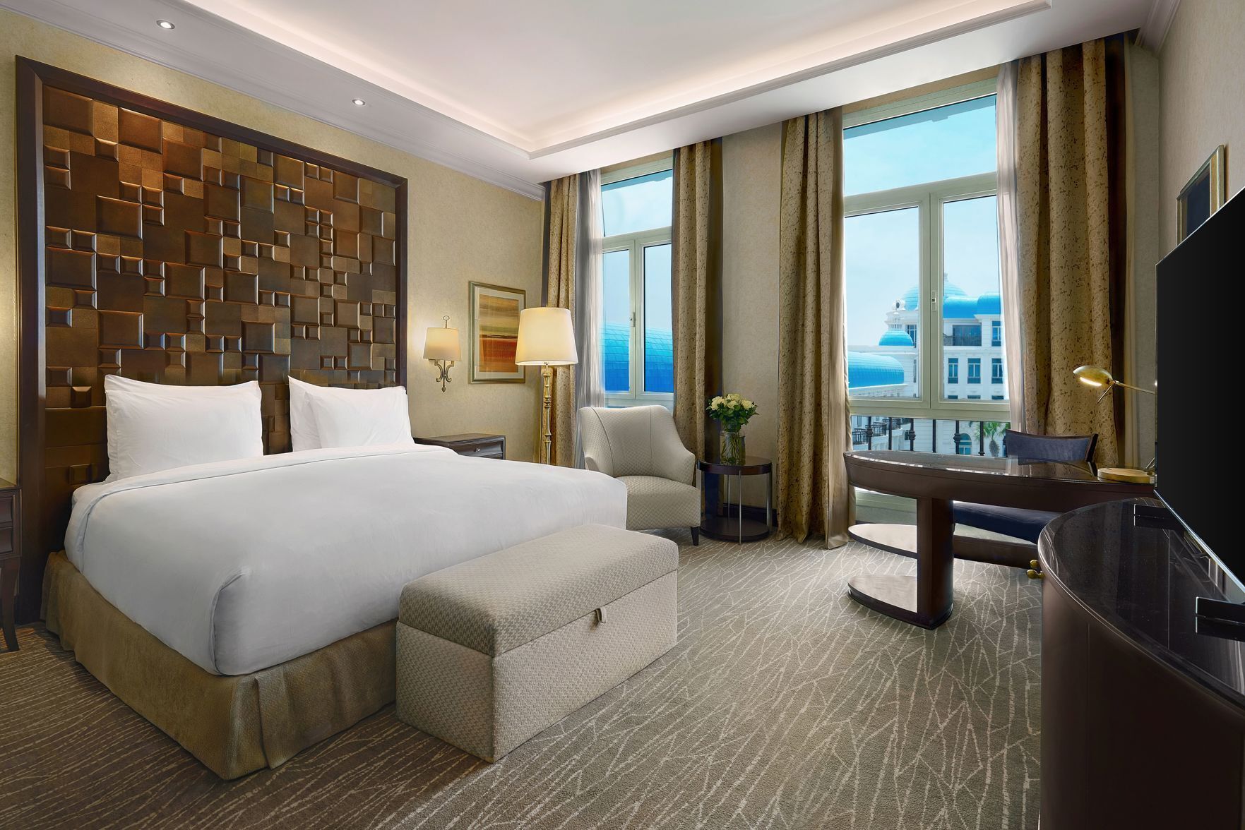 Hypo-allergenic bedding, minibar, in-room safe, individually decorated
