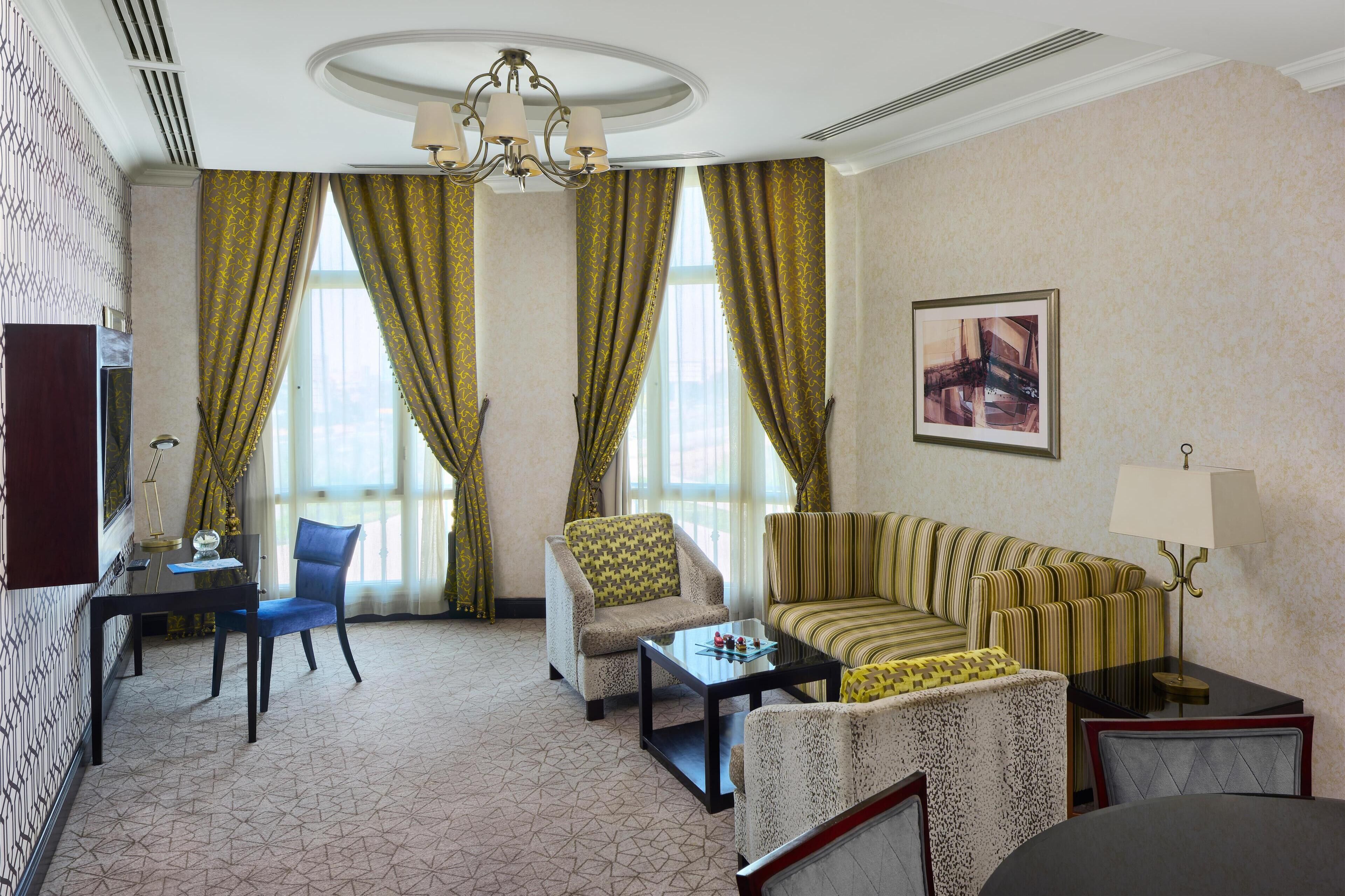 Superior Suite, 1 Bedroom, Club Lounge Access, City View (Palace Suite) | Hypo-allergenic bedding available, minibar, in-room safe, desk