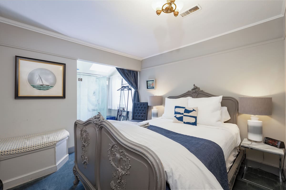 Kamer, 1 queensize bed | Individueel gedecoreerd, individueel gemeubileerd