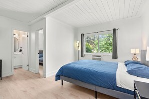 Room - The Villager Inn (Princeton)