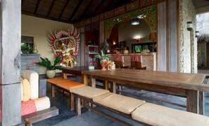 Mittagessen und Abendessen, indonesische Küche