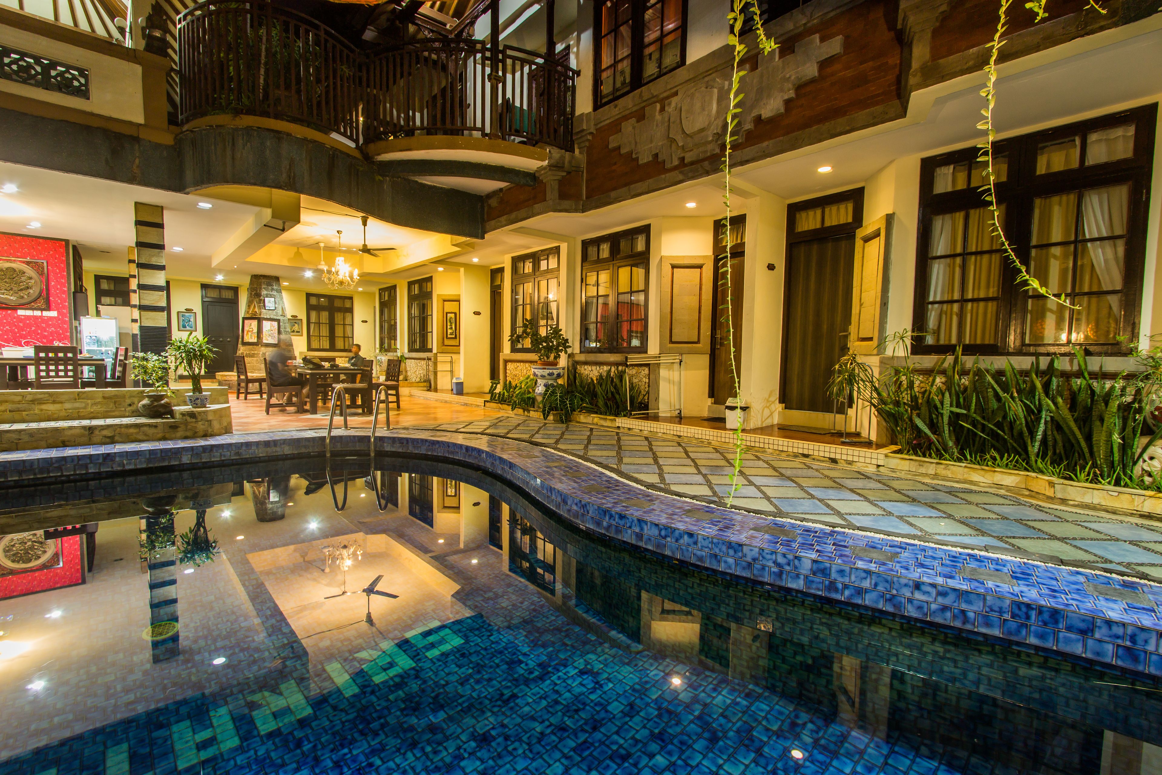 Kolam renang outdoor