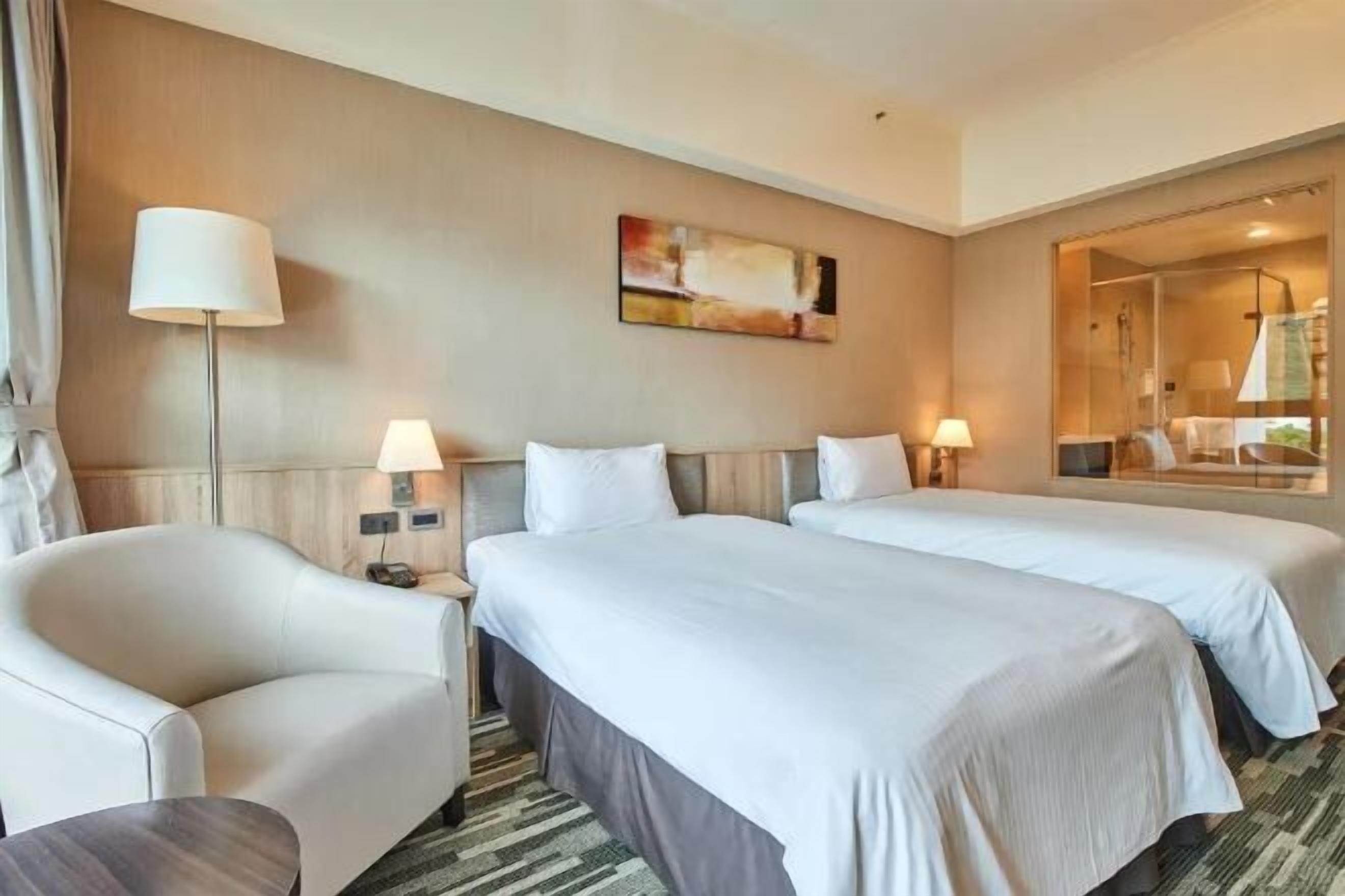 Free minibar, in-room safe, blackout curtains, free cots/infant beds