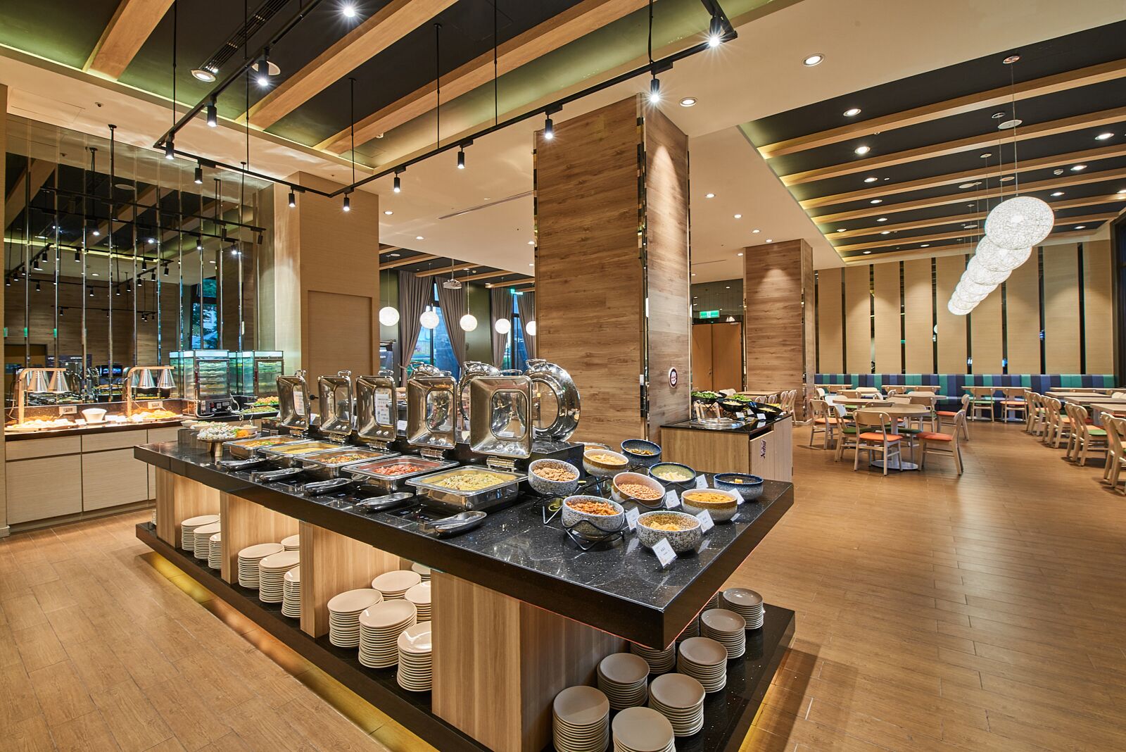 每日供应自助式早餐（每人 TWD 396）