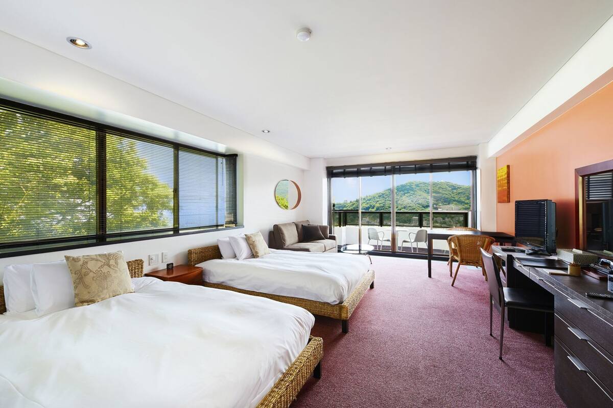 Ropa de cama de alta calidad, cubrecamas y colchones con pillow-top