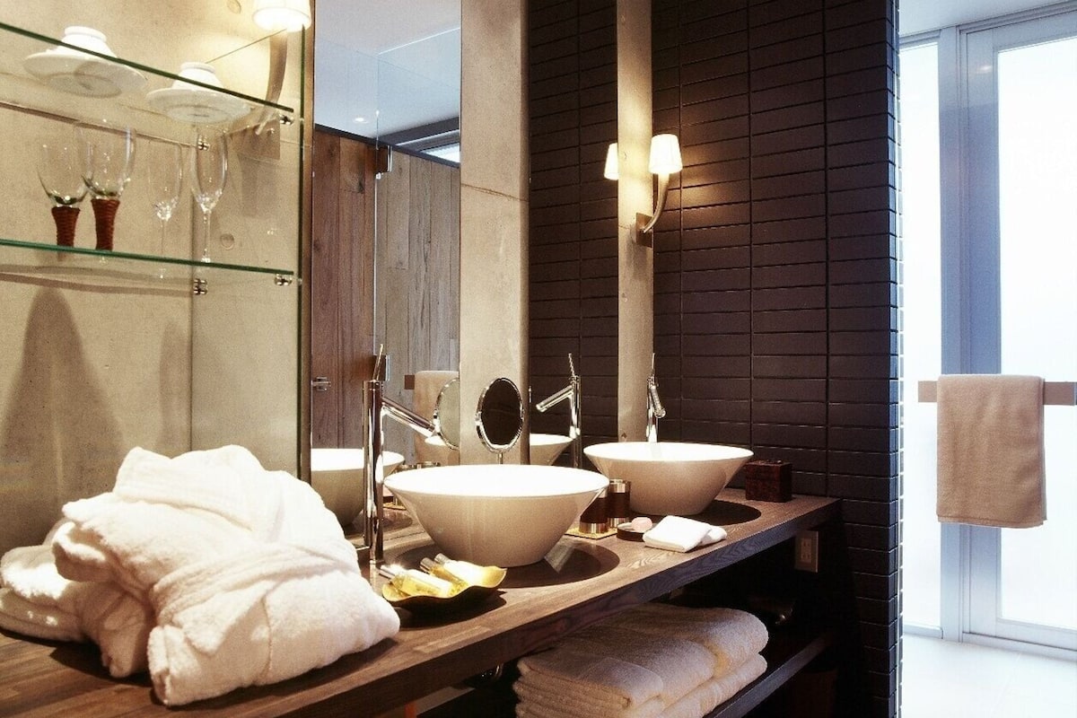 suite with hot spring bath (48sqm) | bathroom | designer toiletries, hair dryer, bathrobes, slippers