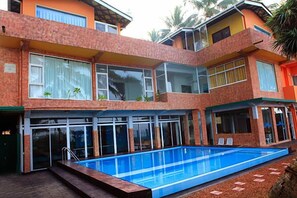 2 outdoor pools - Roy Villa Beach Hotel (Beruwela)