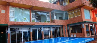 Roy Villa Beach Hotel