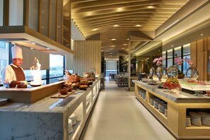 Daily buffet breakfast (IDR 150000 per person)